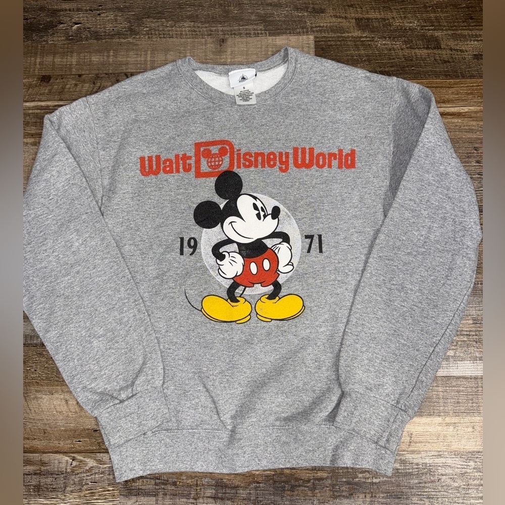 Disney Parks Walt Disney World Mickey Mouse 1971 Gray Crewneck Sweatshirt Size S